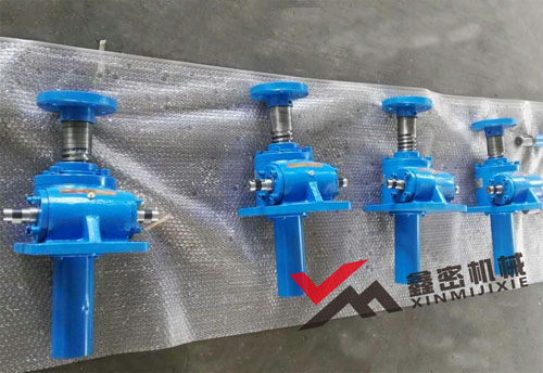 絲桿升降機(jī)